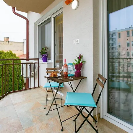 Mentha Apartman Apartman *